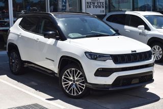 2025 Jeep Compass Summit e-Hybrid Auto FWD MY25 Thumbnail